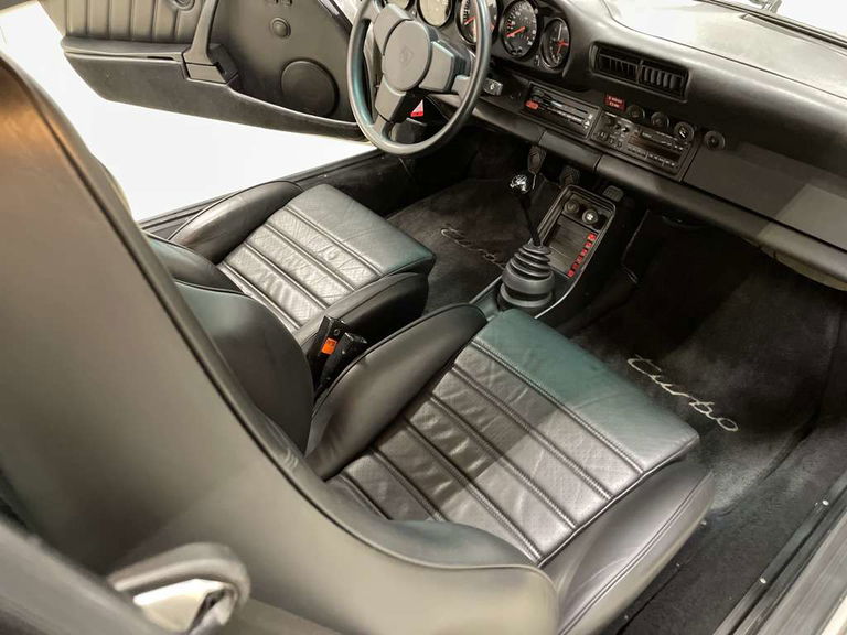 Porsche 911 Turbo 3.3