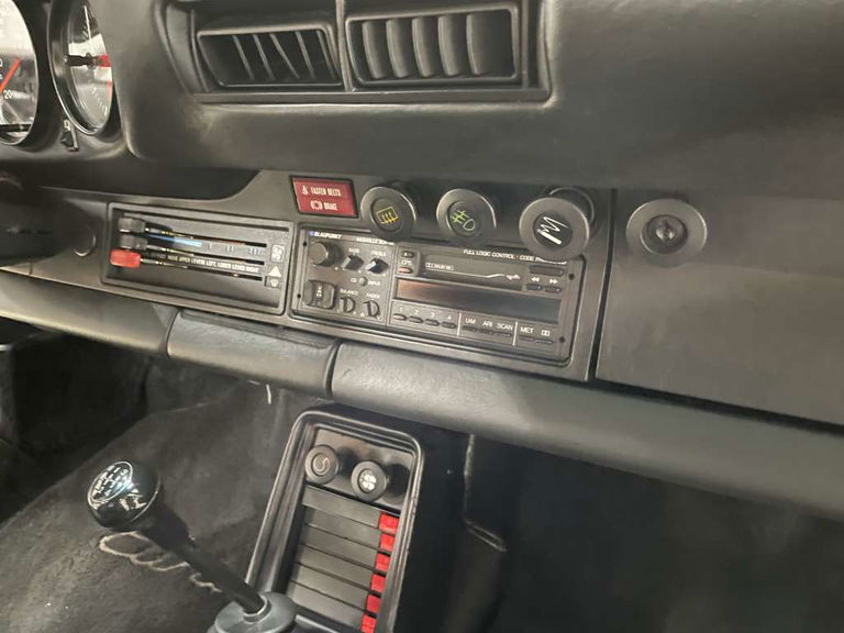 Porsche 911 Turbo 3.3