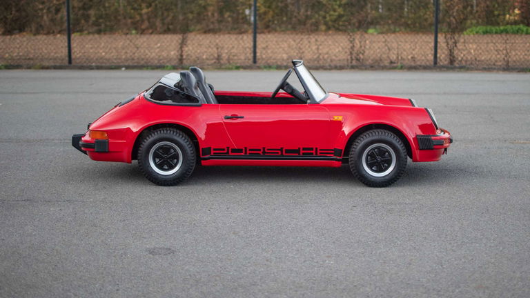 Porsche 911 Junior