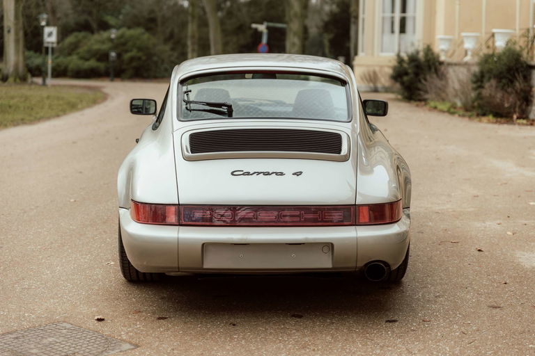 Porsche 964 Carrera 4