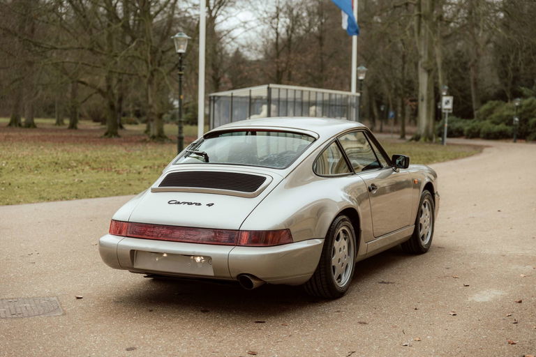 Porsche 964 Carrera 4