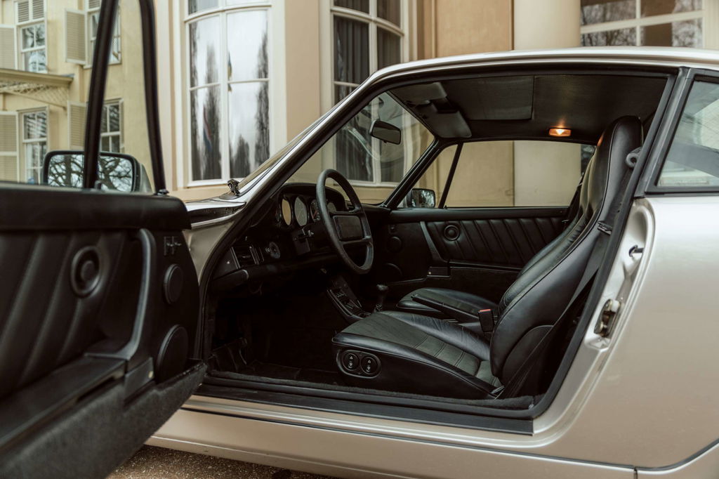 Porsche 964 Carrera 4