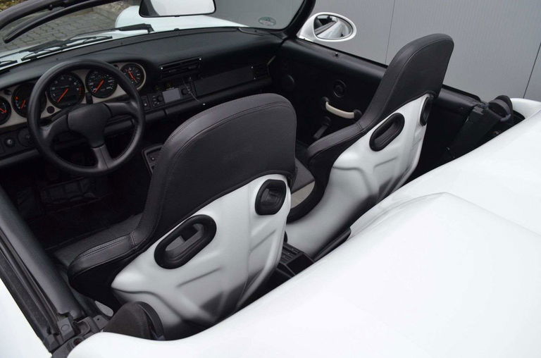 Porsche 964 Carrera 2 Speedster