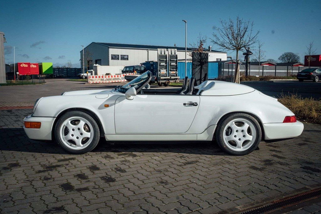 Porsche 964 Carrera 2 Speedster