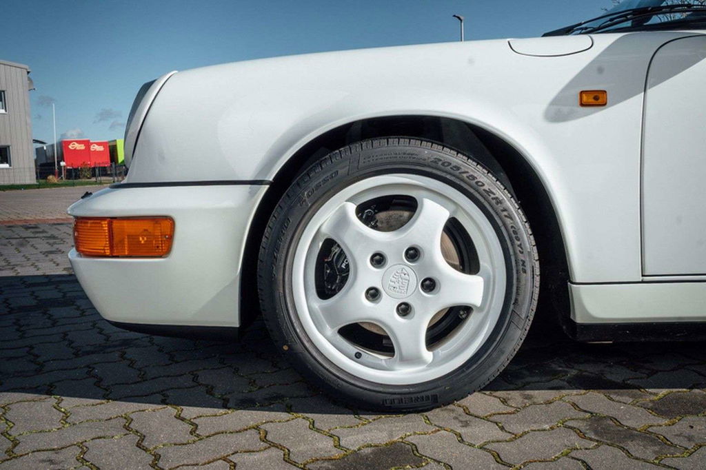 Porsche 964 Carrera 2 Speedster
