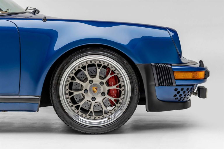 Porsche 911 Turbo 3.3 (US)