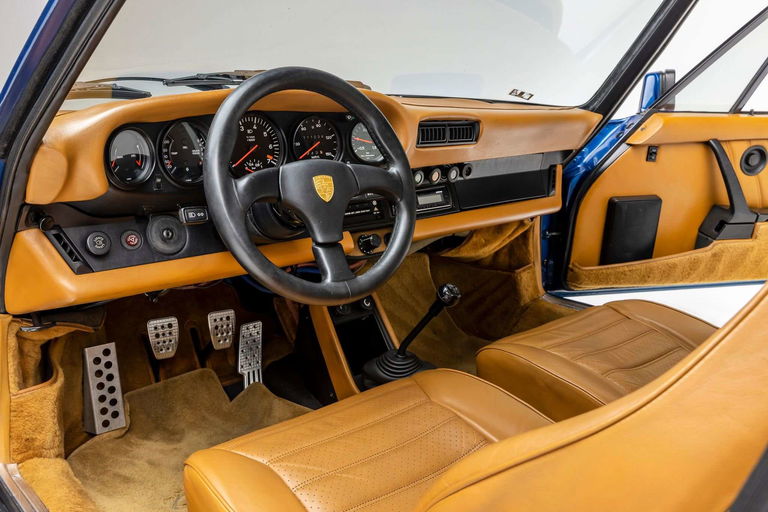 Porsche 911 Turbo 3.3 (US)