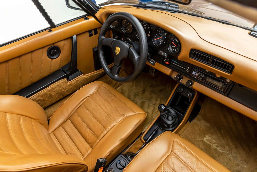 Porsche 911 Turbo 3.3 (US)