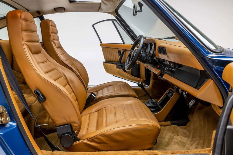 Porsche 911 Turbo 3.3 (US)