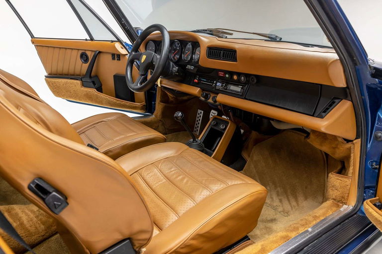 Porsche 911 Turbo 3.3 (US)