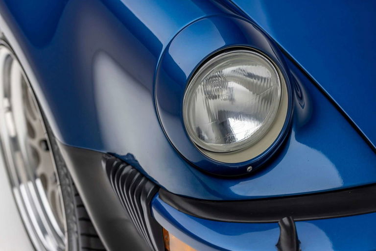 Porsche 911 Turbo 3.3 (US)