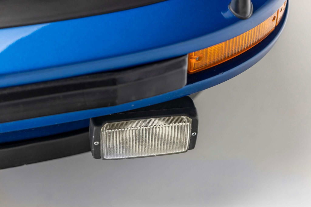 Porsche 911 Turbo 3.3 (US)