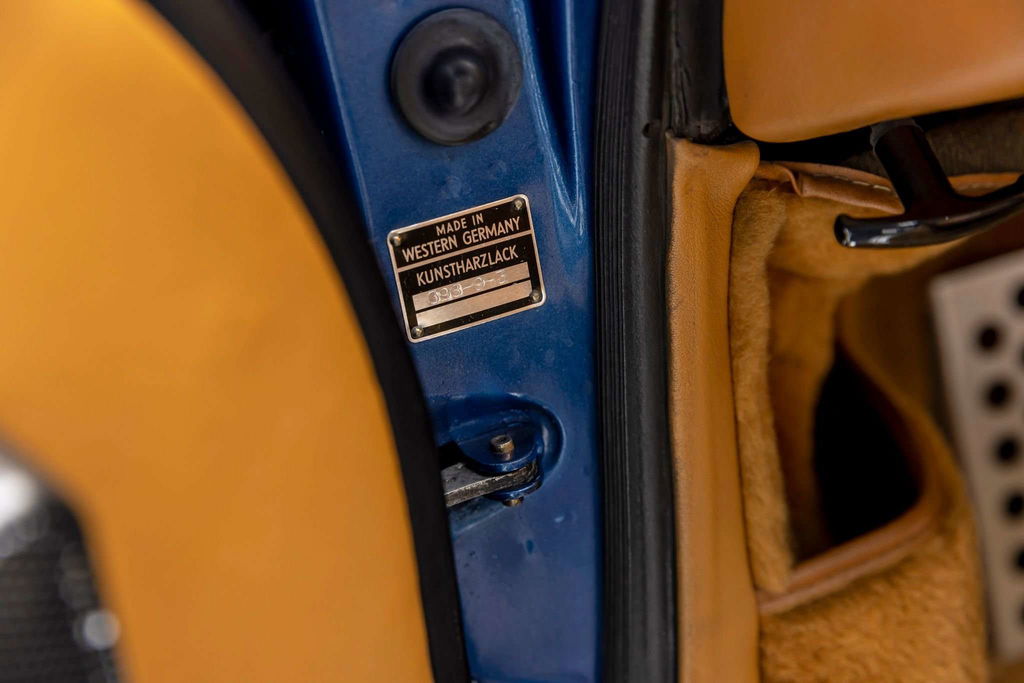 Porsche 911 Turbo 3.3 (US)