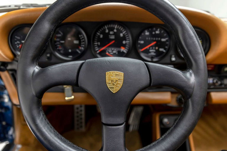 Porsche 911 Turbo 3.3 (US)