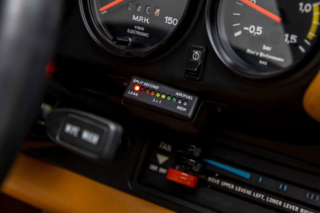 Porsche 911 Turbo 3.3 (US)