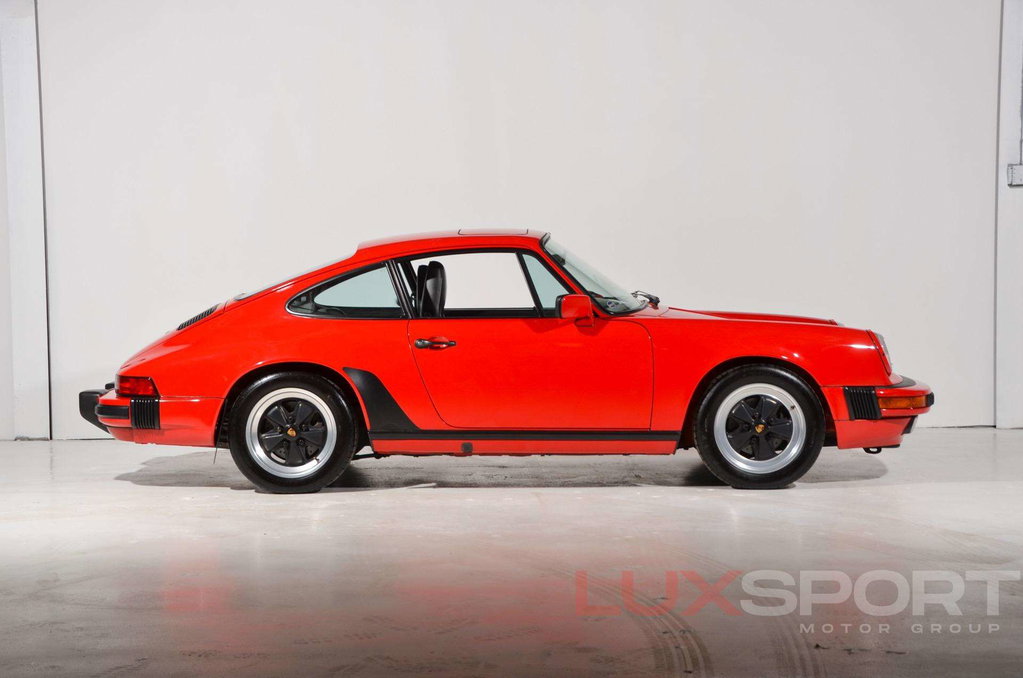 Porsche 911 Carrera 3.2