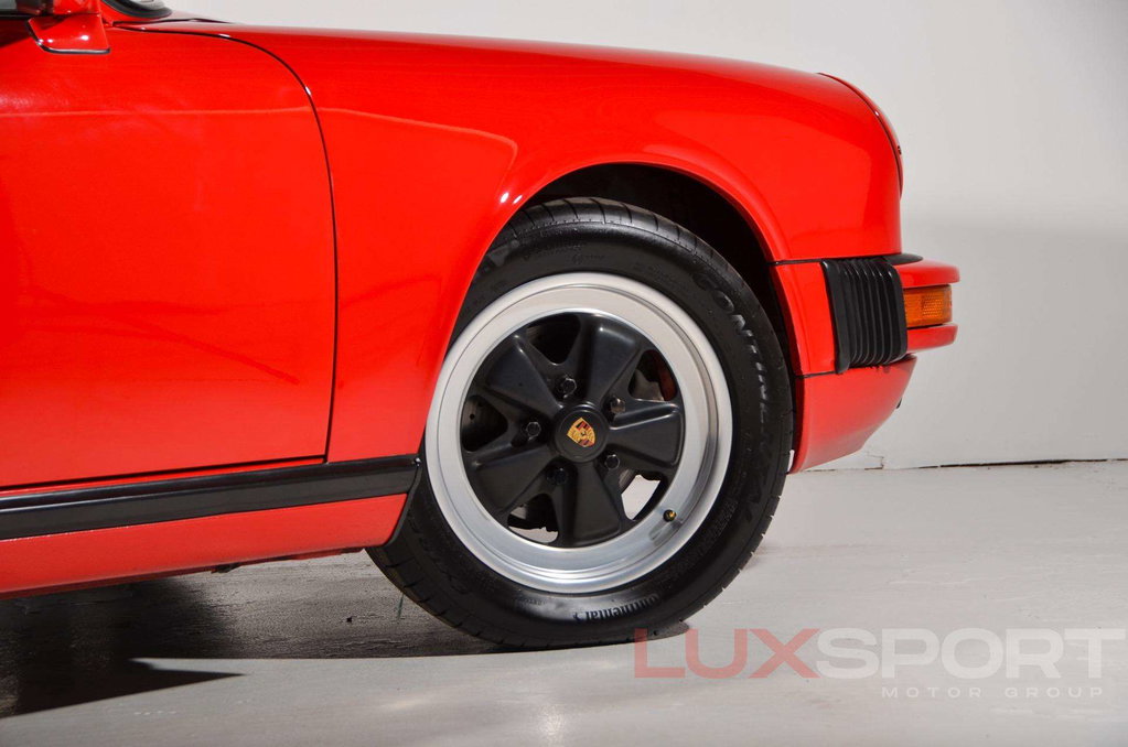 Porsche 911 Carrera 3.2