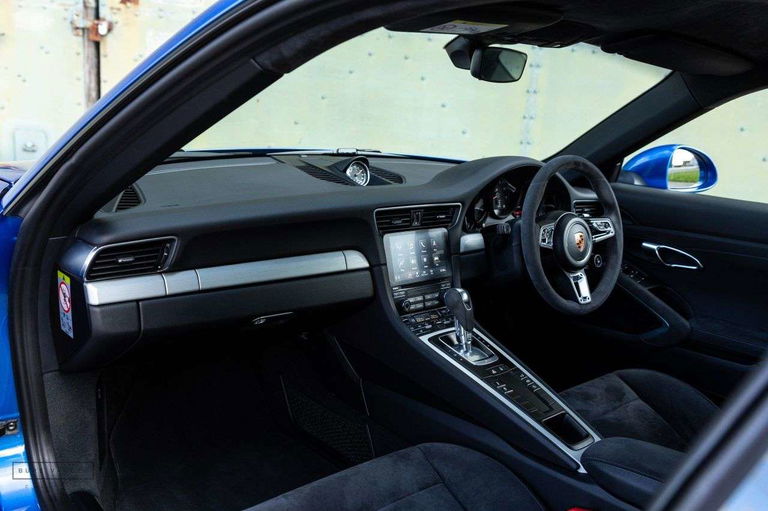 Porsche 991.2 Carrera GTS