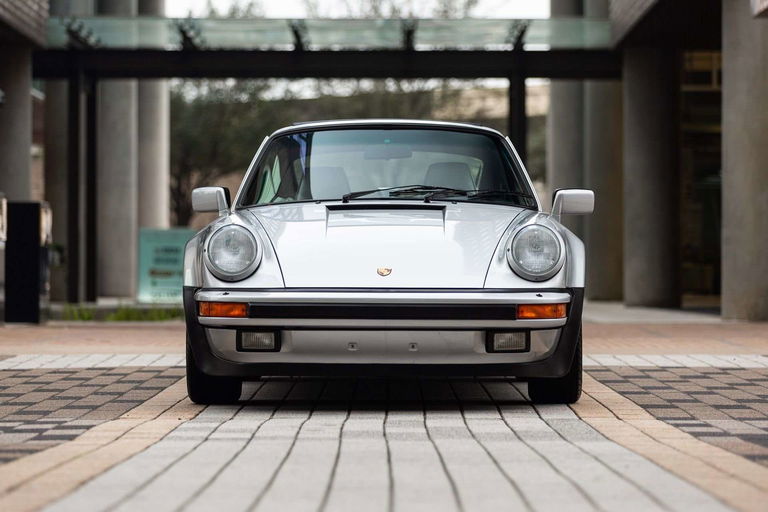 Porsche 911 Turbo 3.3 (US)