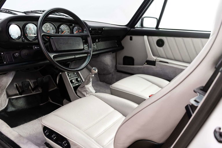 Porsche 911 Turbo 3.3 (US)