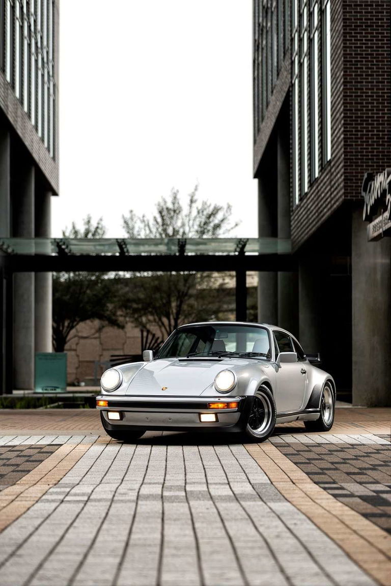 Porsche 911 Turbo 3.3 (US)