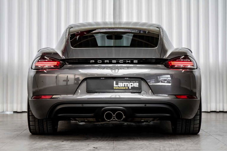 Porsche 718 Cayman S