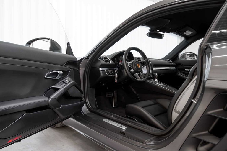 Porsche 718 Cayman S