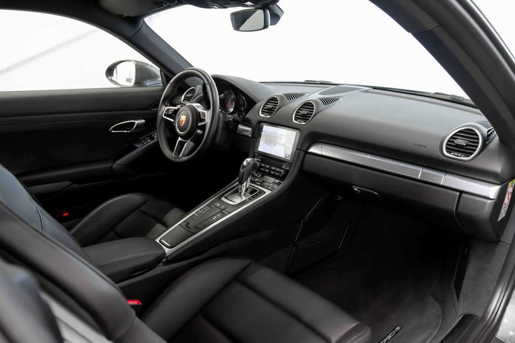 Porsche 718 Cayman S