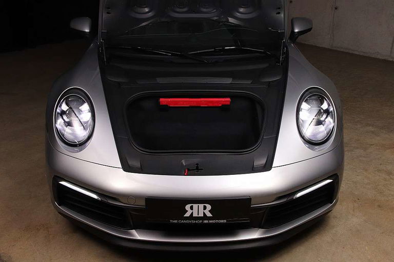 Porsche 992 Carrera 4S