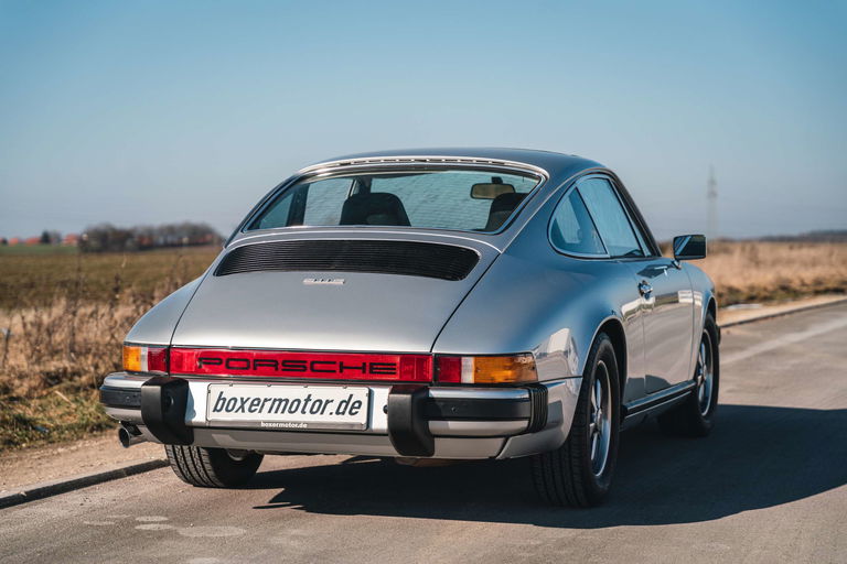 Porsche 911 „25 Jahre Jubiläumsmodell“