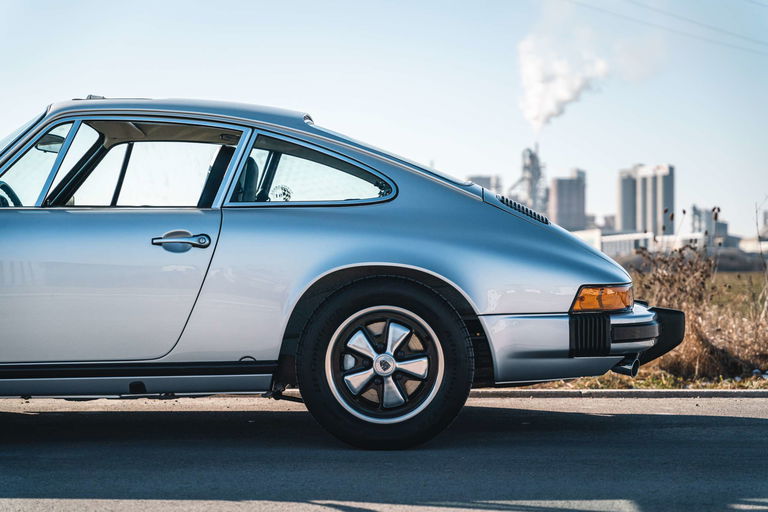 Porsche 911 „25 Jahre Jubiläumsmodell“