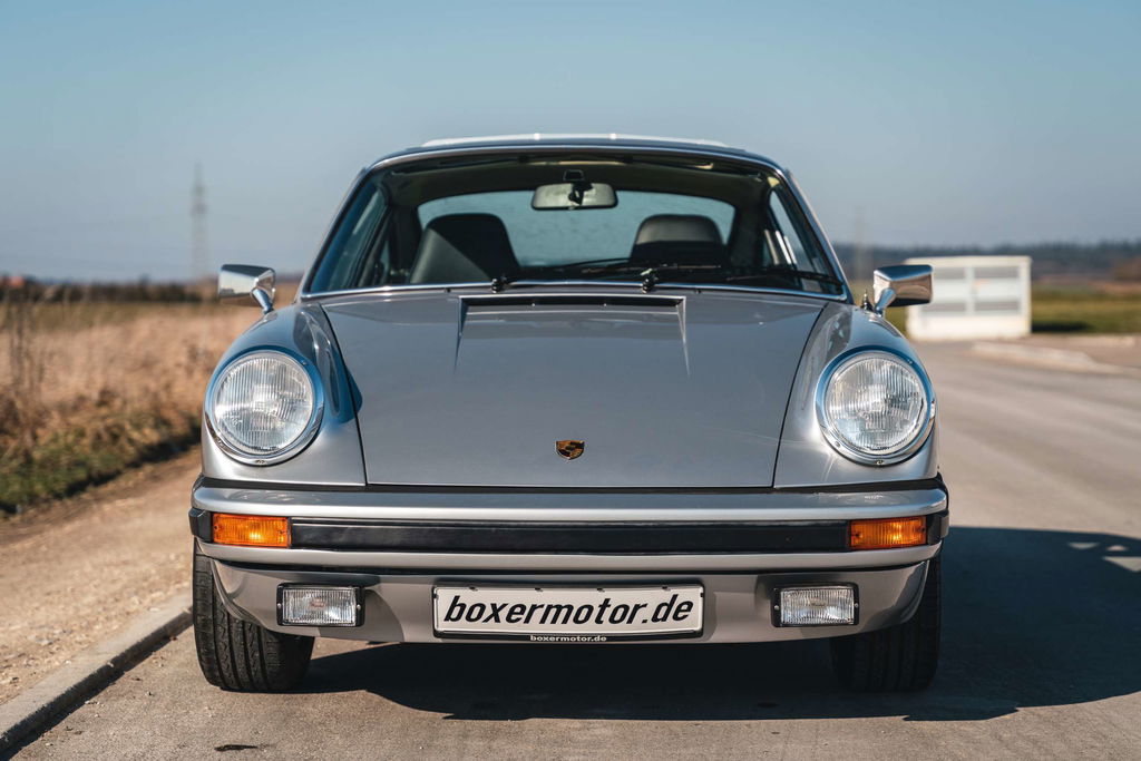 Porsche 911 „25 Jahre Jubiläumsmodell“