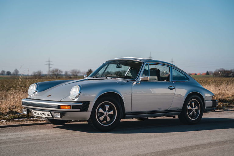 Porsche 911 „25 Jahre Jubiläumsmodell“