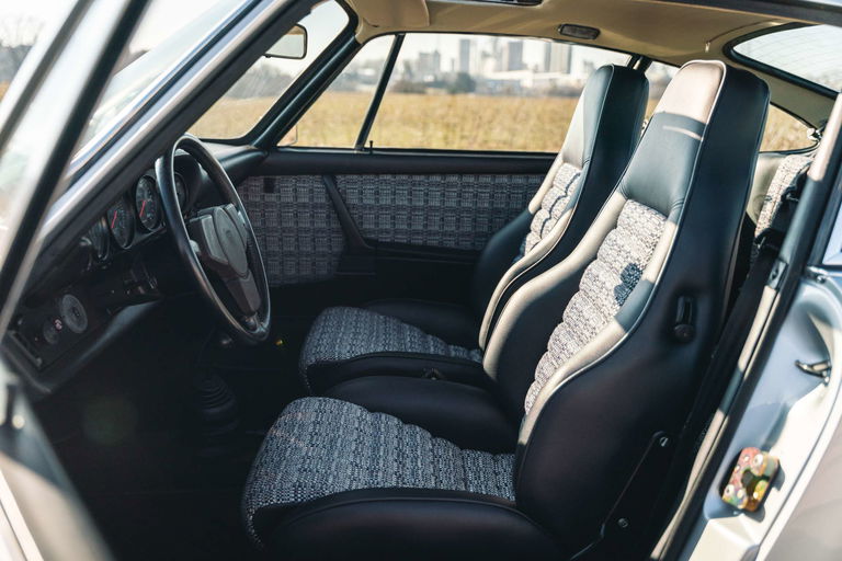 Porsche 911 „25 Jahre Jubiläumsmodell“