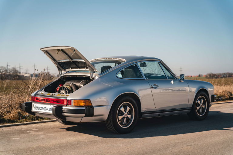 Porsche 911 „25 Jahre Jubiläumsmodell“