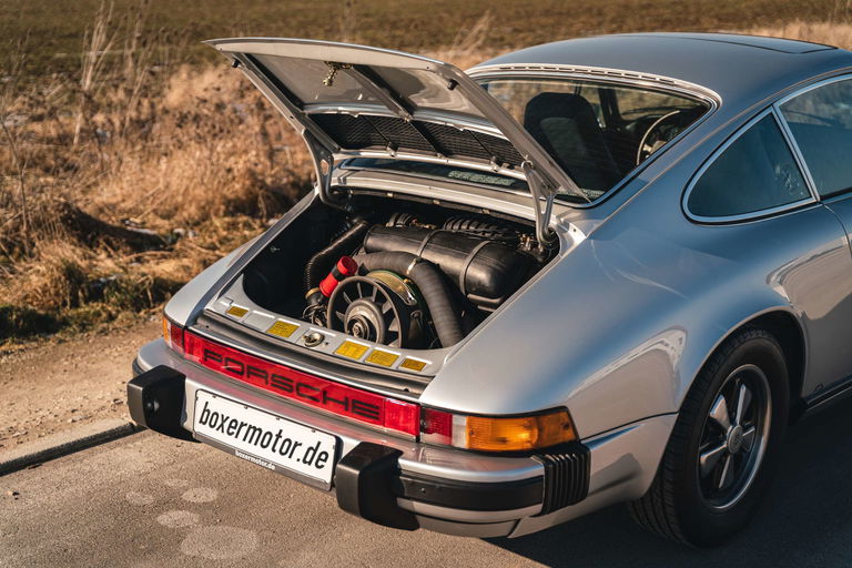Porsche 911 „25 Jahre Jubiläumsmodell“