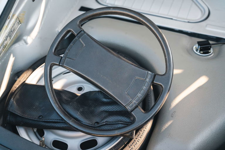 Porsche 911 „25 Jahre Jubiläumsmodell“