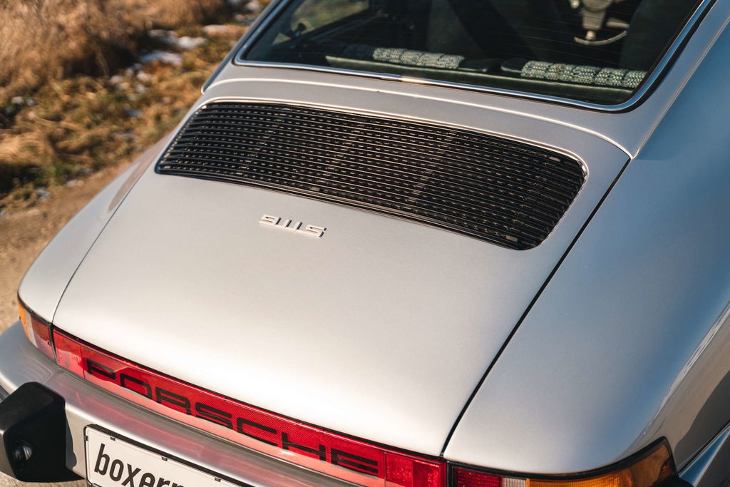 Porsche 911 „25 Jahre Jubiläumsmodell“