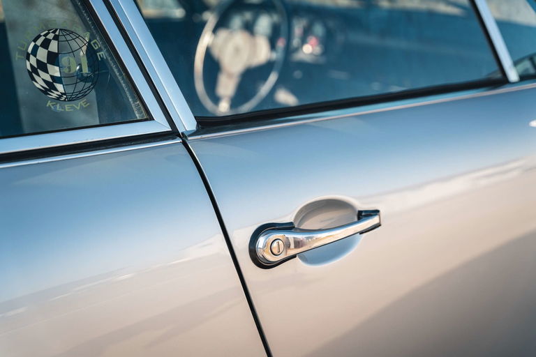 Porsche 911 „25 Jahre Jubiläumsmodell“