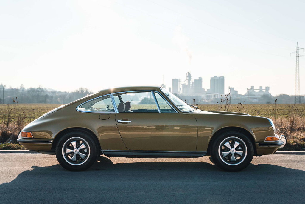 Porsche 911 T