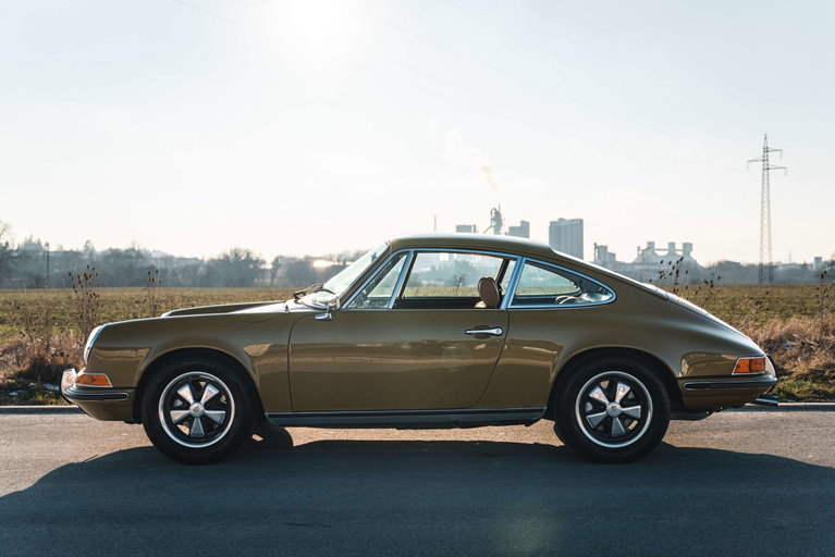 Porsche 911 T