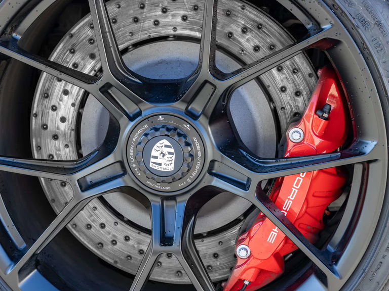 Porsche 992 GT3 Touring