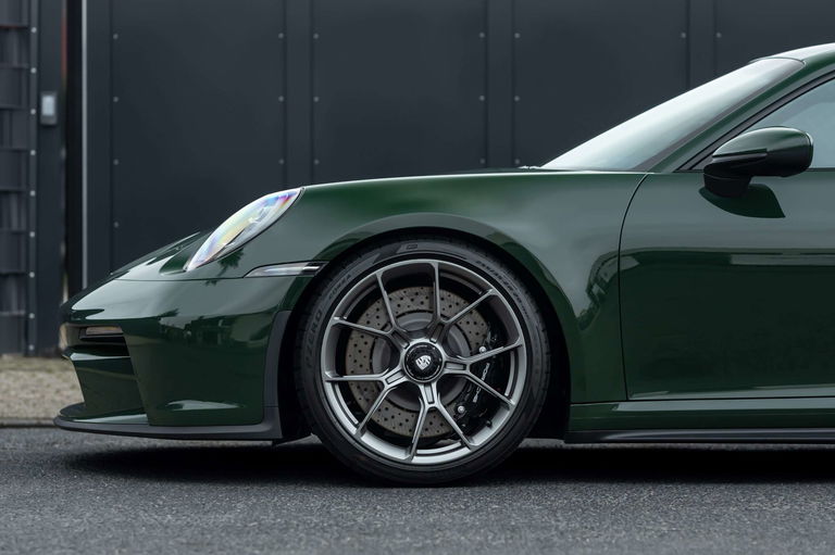 Porsche 992 GT3 Touring