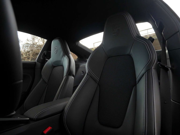 Porsche 992 GT3 Touring