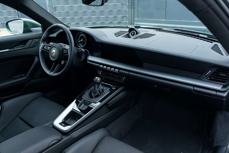 Porsche 992 GT3 Touring