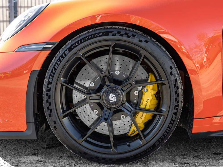 Porsche 992 GT3 Touring