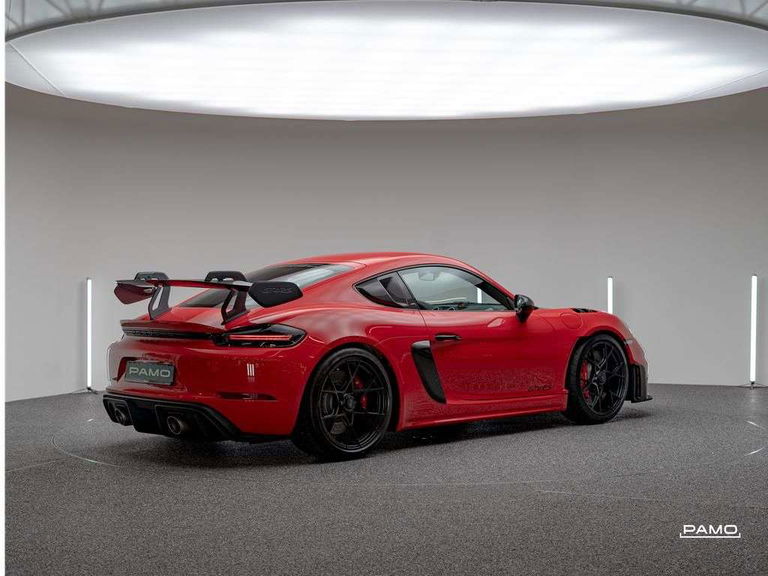 Porsche 718 Cayman GT4 RS