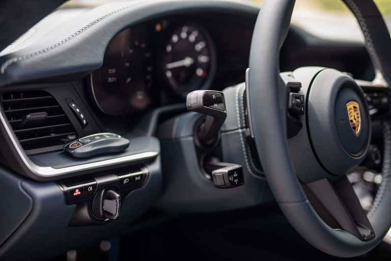 Porsche 992 Carrera 4S