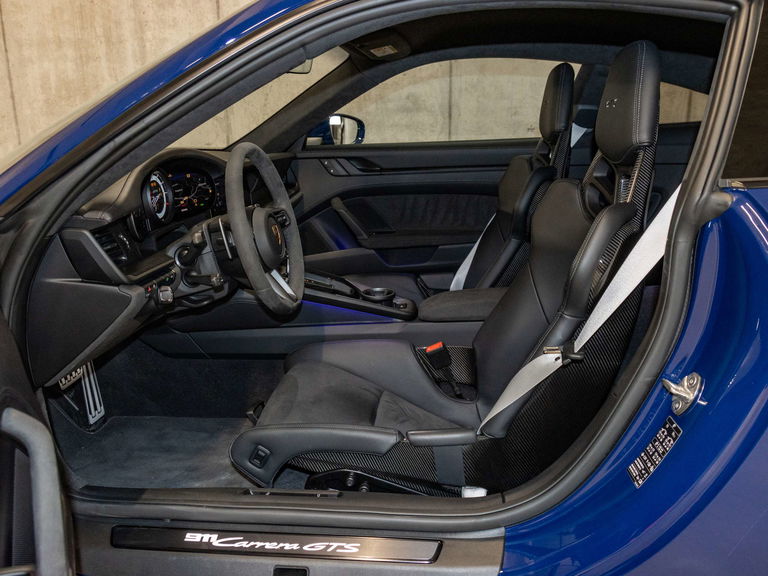 Porsche 992 Carrera GTS