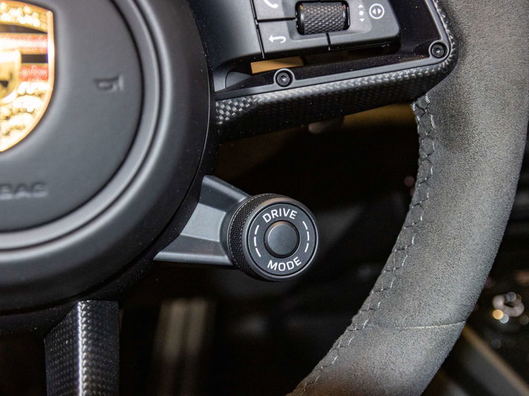 Porsche 992 Carrera GTS